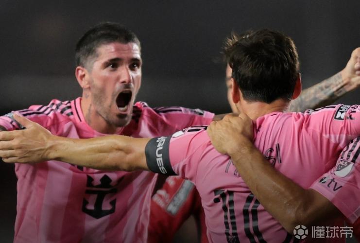 德保罗谈梅西续约:享受梅西的足球,很开心我们还能一起踢几年