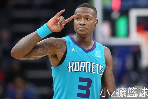 文班谈比卢普斯和罗齐尔事件:这太糟糕了 这就是我全部要说的