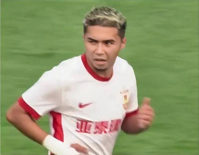 助亚泰客场2-2战平津门虎，艾菲尔丁迎职业生涯第100场正式比赛