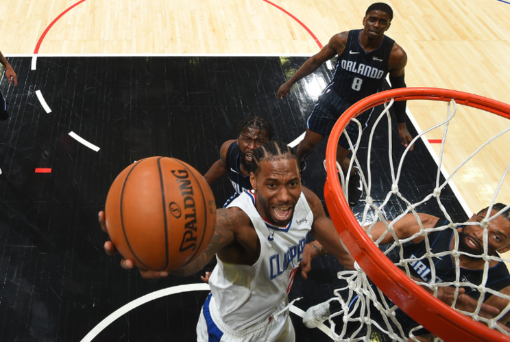 难阻失利!曼恩11投8中得到21分6板0失误 得分全队最高