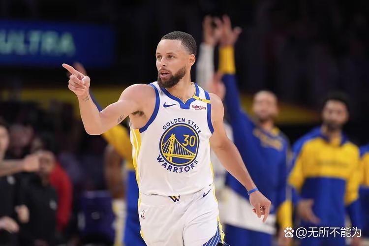 库里:巴追率队掌控了局势 我末节只需打两分钟比赛就失去悬念