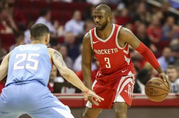 详细阅读:追梦:里夫斯应该被纳入全明星讨论之中 明夏一定会拿下大合同 追梦:里夫斯应该被纳入全明星讨论之中 明夏一定会拿下大合同