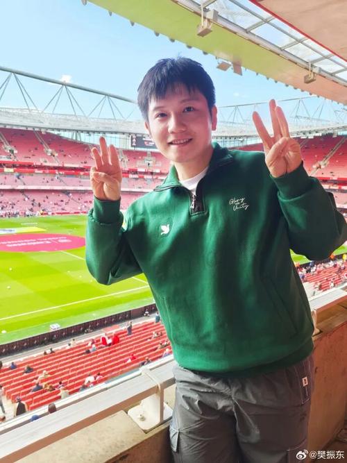 详细阅读:樊振东英超名人堂球员二选一挑战:贝克汉姆连胜杰拉德、亨利 樊振东英超名人堂球员二选一挑战:贝克汉姆连胜杰拉德、亨利