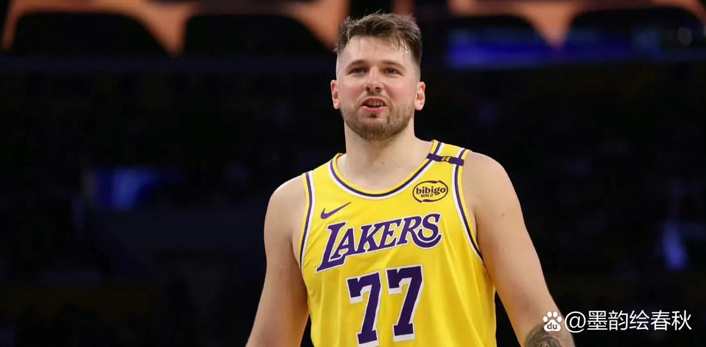 详细阅读:41.3分11.5篮板8.3助攻!东契奇三项场均数据均联盟前十!得分第1 41.3分11.5篮板8.3助攻!东契奇三项场均数据均联盟前十!得分第1