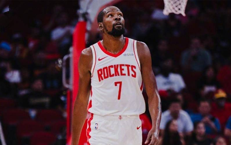 18中6得21分6板5助！火箭官方赢球海报封面人物：杜兰特