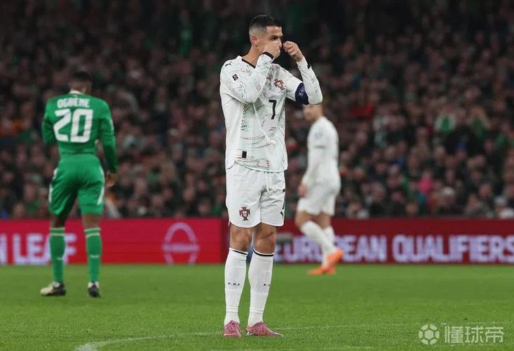 权威葡媒：C罗的处罚为停赛三场，两场缓期执行，不会缺席世界杯